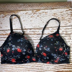 Victoria’s Secret Body by Victoria wireless black floral bra sz 34D WL141